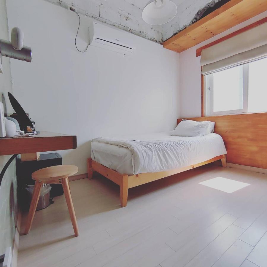 Good Day Mate Hostel Μπουσάν Εξωτερικό φωτογραφία