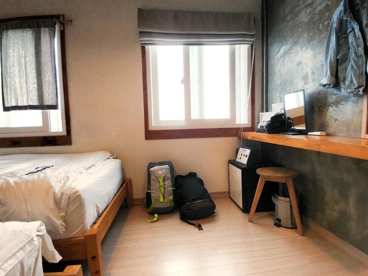 Good Day Mate Hostel Μπουσάν Εξωτερικό φωτογραφία